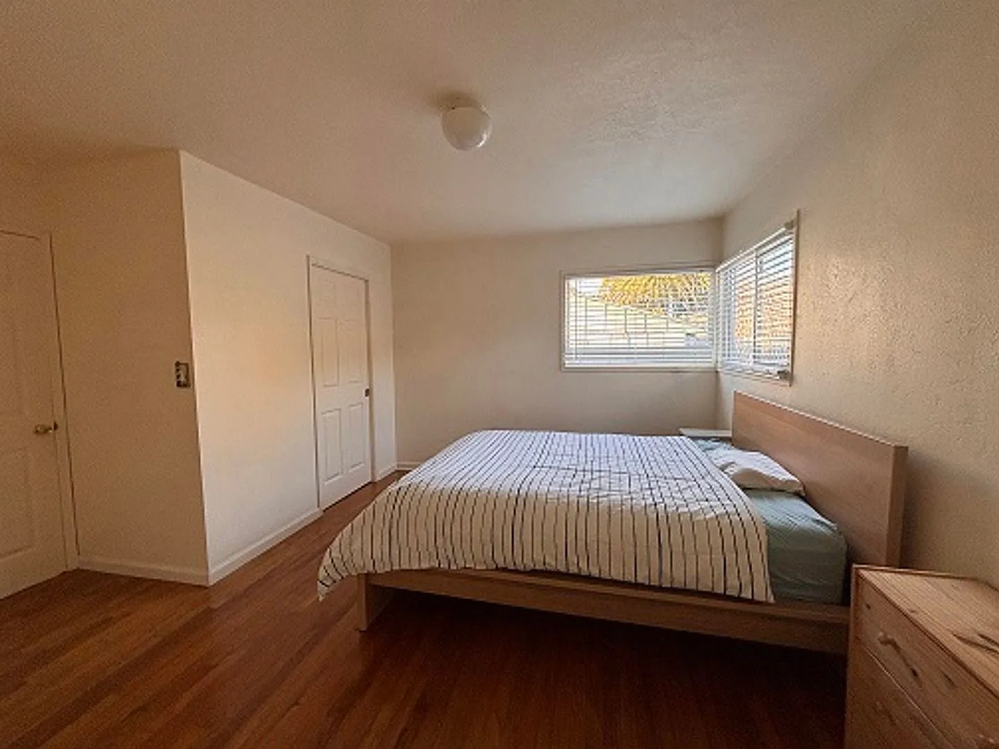 E. Cliff Comfort — Photo 4