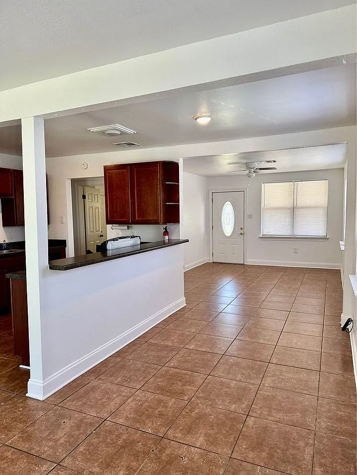 3 bed, 1500 sqft, $1,475 — Photo 3