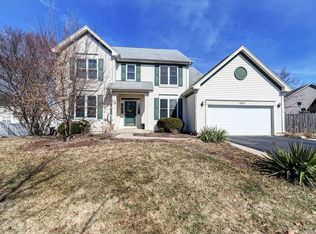 1317 Amaranth Dr, Naperville, IL 60564