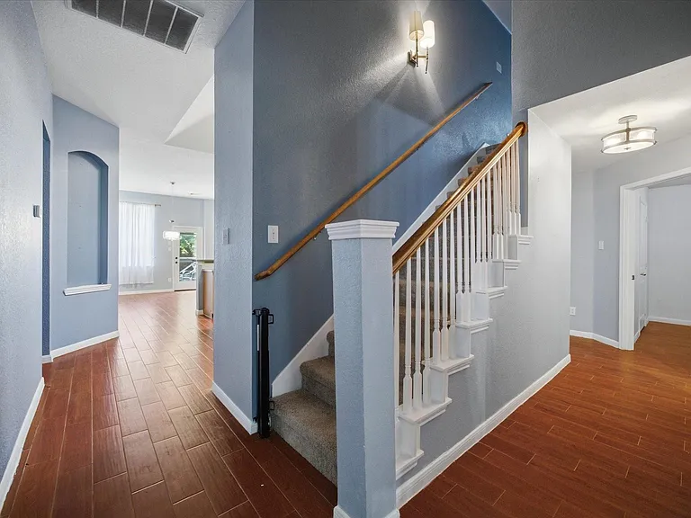 5101 Stonecrest Dr — Photo 8