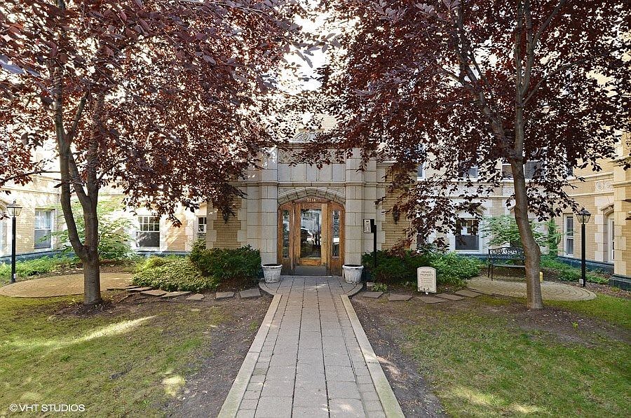 1st image of 1116 Washington Blvd #3205793