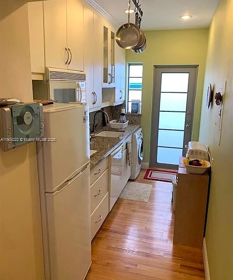 744 Lenox Ave #3 — Photo 4