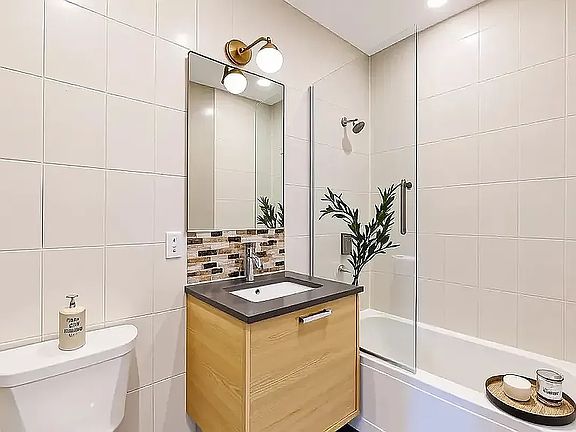 4th image of 535 Union Ave APT 6F