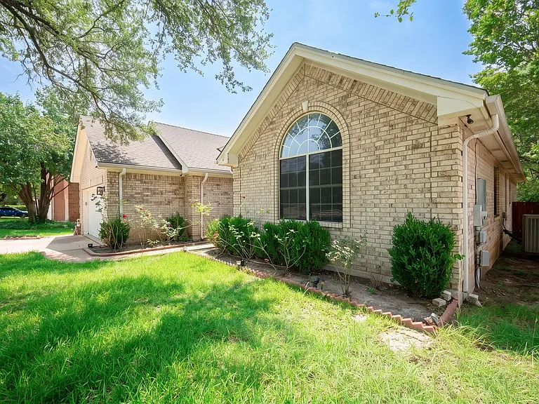 1108 Antelope Rdg — Photo 24