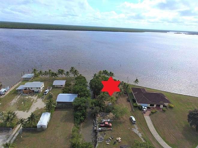 2nd image of 1332 Chokoloskee Dr