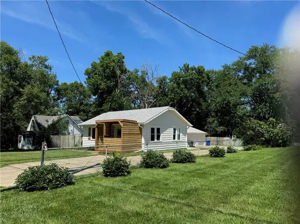 406 N Keeler St, Olathe, KS 66061