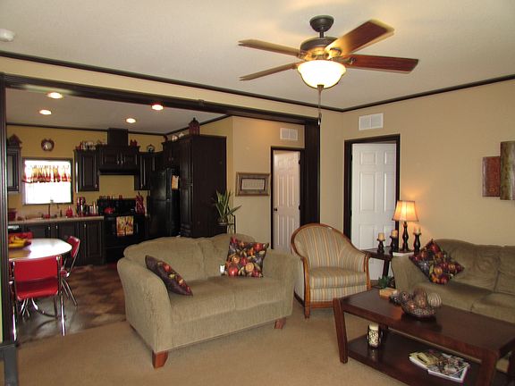 2nd image of 12108 Loma Vista Cir