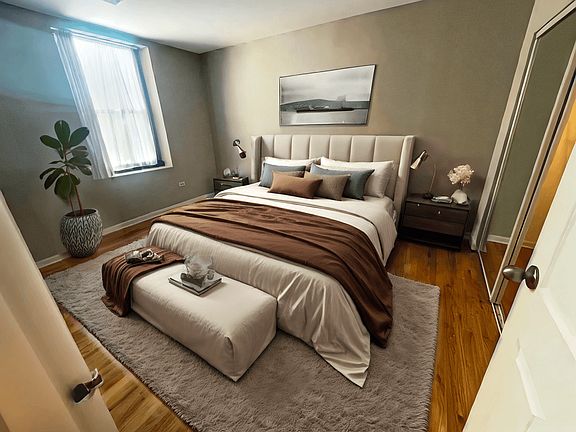 4th image of 4607 N Sheridan Rd #306