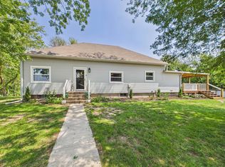 602 39th Rd, Minden, NE 68959