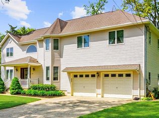 130 Whale Pond Rd, Oakhurst, NJ