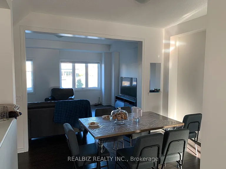 50 Edinburgh Dr #19 — Photo 12