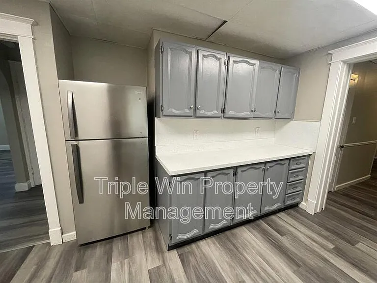 9425 Burdella Ave — Photo 22