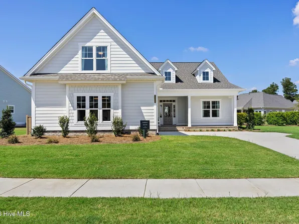 7326 Foxbriar Drive, Leland, NC 28451