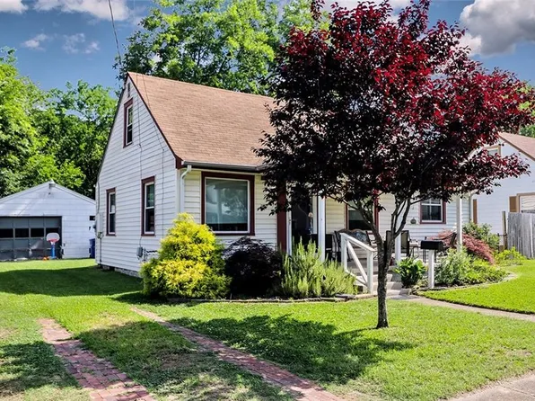 3506 Floyd St, Portsmouth, VA 23707