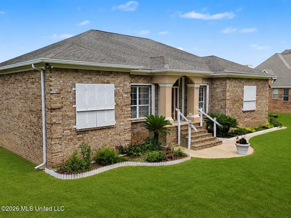 14712 Dismuke Ave, Biloxi, MS 39532