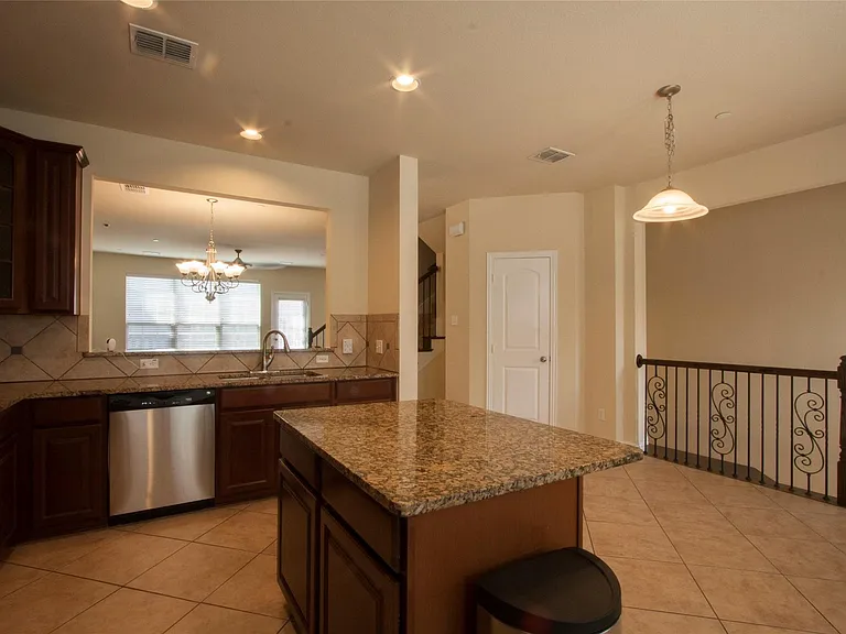 7825 Fox Horn Dr — Photo 22