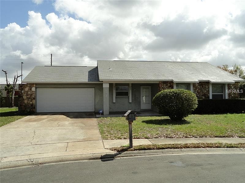 1st image of 2301 Woodway Dr