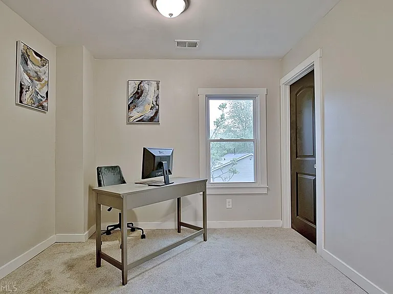 198 Margaret St — Photo 44