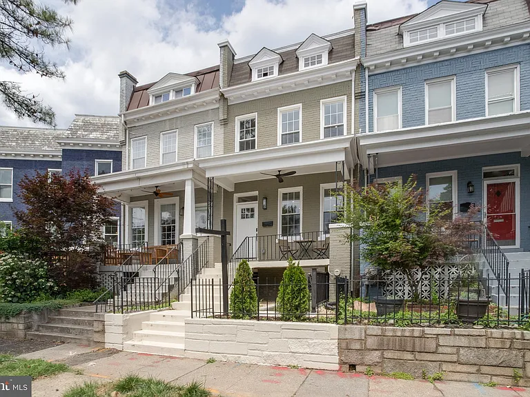 1404 Massachusetts Ave SE — Photo 56