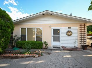 804 Sunset Dr, Espanola, NM 87532