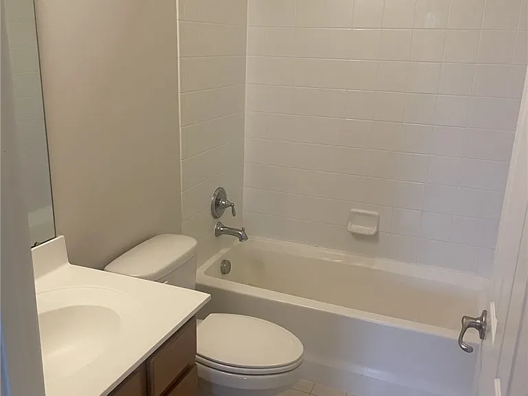 3434 Westham Ln — Photo 10