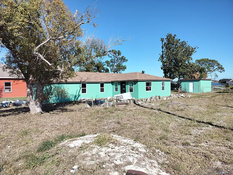 3254 Conine Dr W — Photo 1