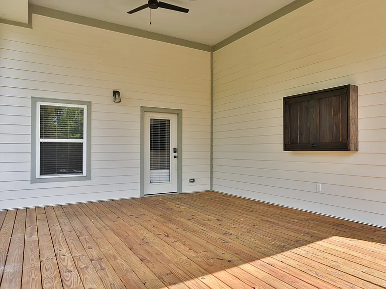 3221B Lincoln Ave — Photo 19