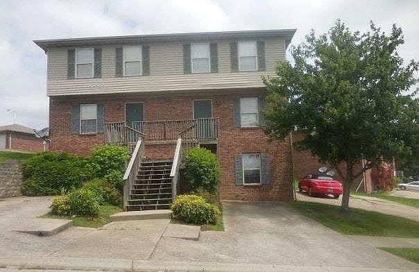 1st image of 220 McDaniel Dr APT 3
