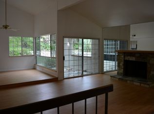 20151 Phaeton Dr, Woodland Hills, CA 91364