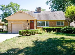 2833 Lake Ave, Wilmette, IL