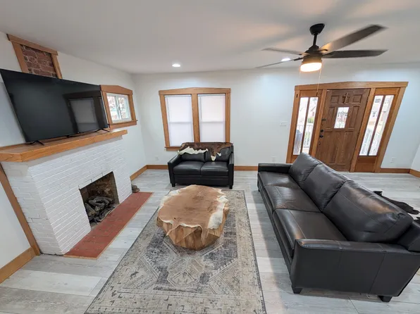 2410 W 42nd Ave, Kansas City, KS 66103