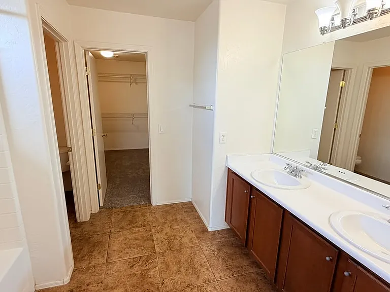 44989 W Woody Rd — Photo 16