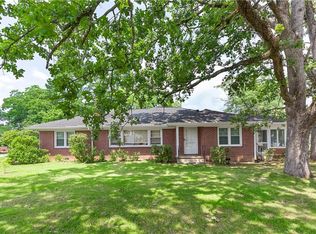 400 S College St, Walhalla, SC 29691