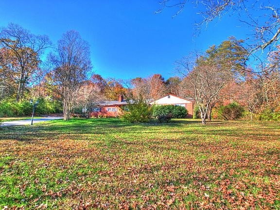 3rd image of 3407/3403 Valley View Dr