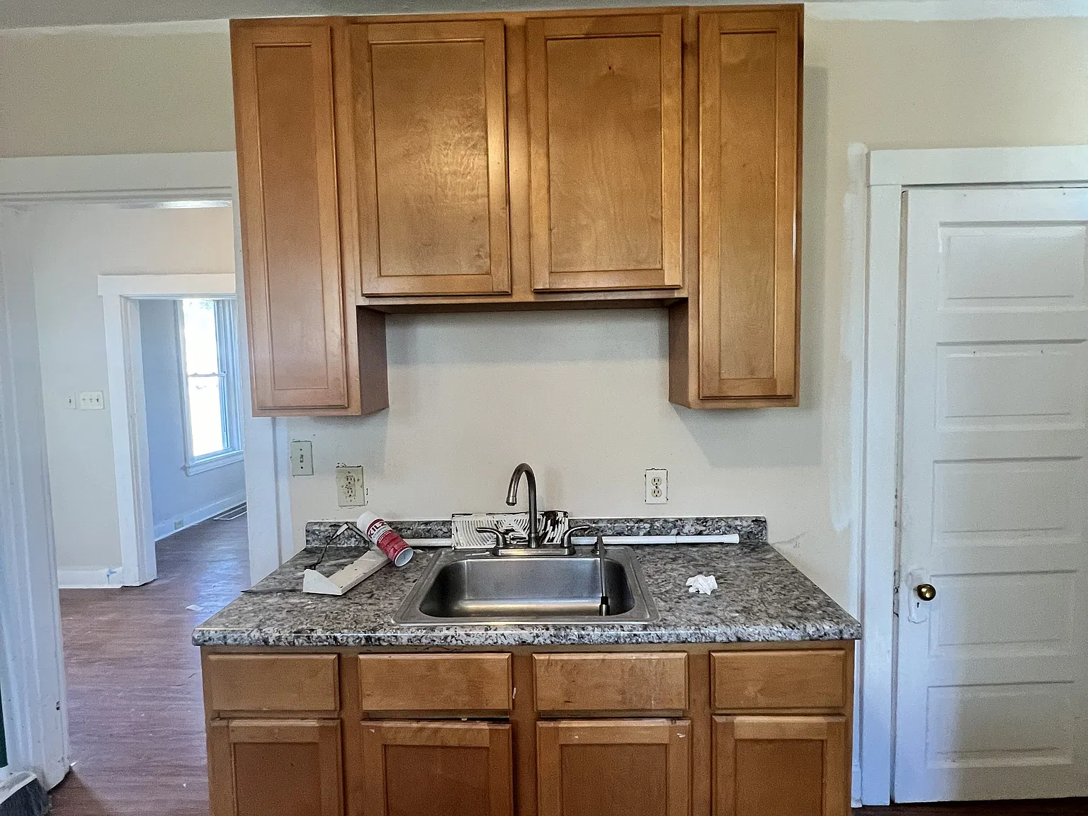 3 bed, 1.5 bath, $1,200 — Photo 4