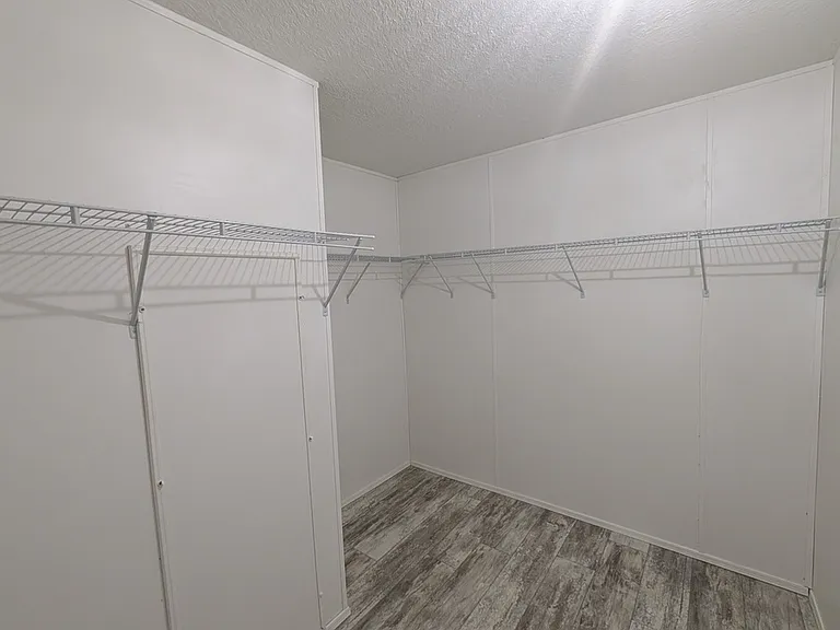 6806 Pearson Ln — Photo 13