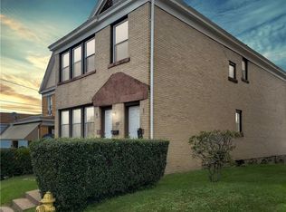 426 Carl St, Mt Oliver, PA 15210