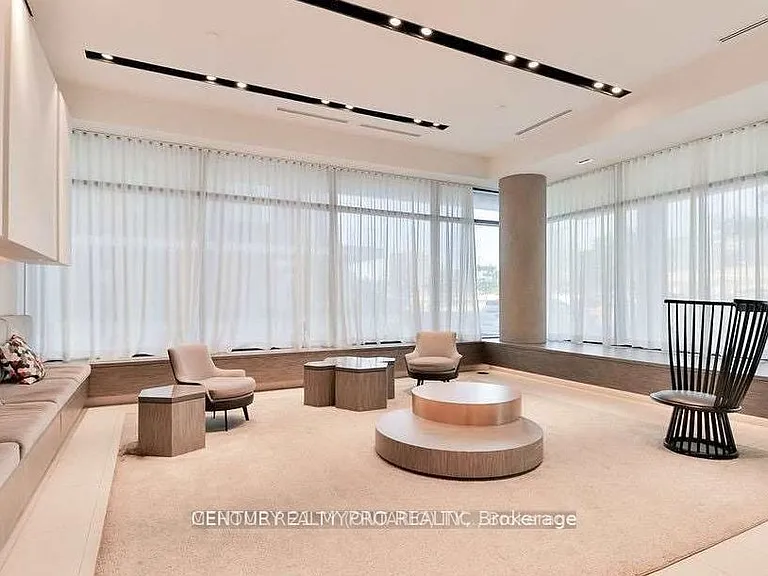 128 Fairview Mall Dr #1402 — Photo 3