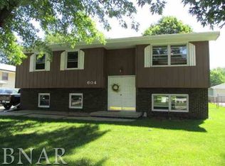 604 S Cottage Ave, Normal, IL 61761