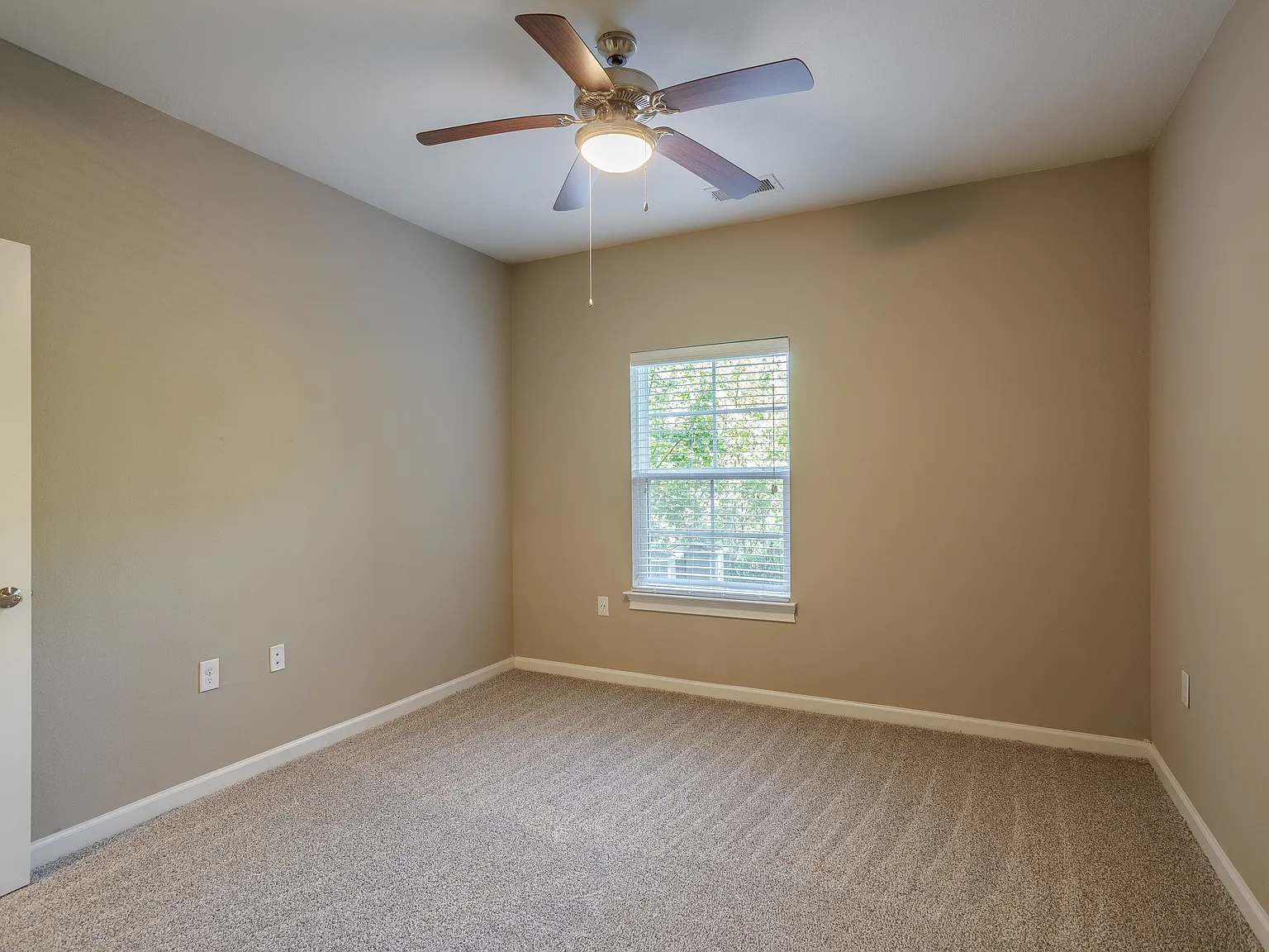Integra Vistas Apartments — Photo 4
