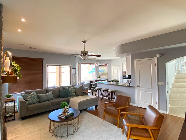 695 W Sonatina Ln — Photo 40