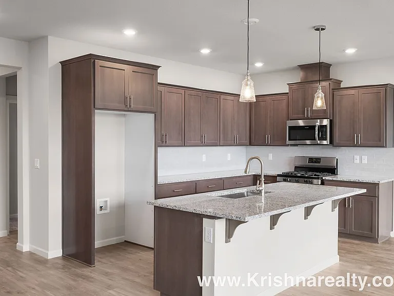 1115 S 32nd Ave — Photo 6