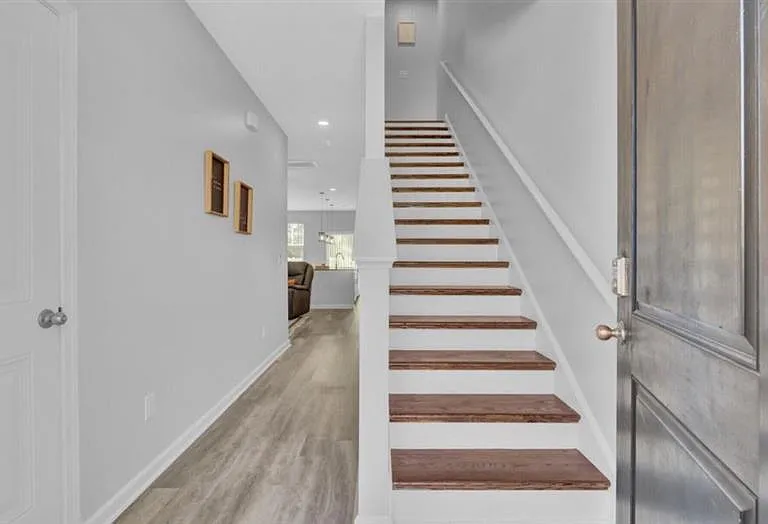 621 Hilchot Dr — Photo 2