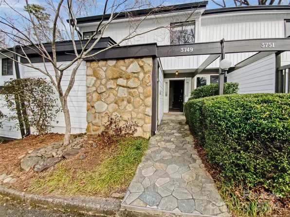 3749 Winding Creek Ln, Charlotte, NC 28226