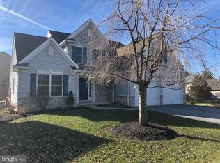 611 Pondside Ln, Lebanon, PA 17042