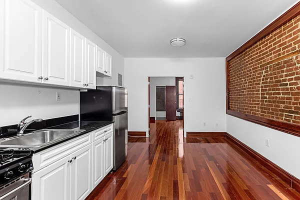 Rented by Compass | media 15