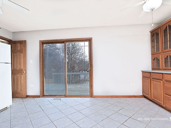 5th image of 315 Oakwood Dr