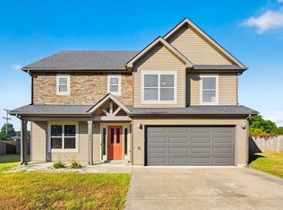 1301 Eagles View Dr, Clarksville, TN 37040