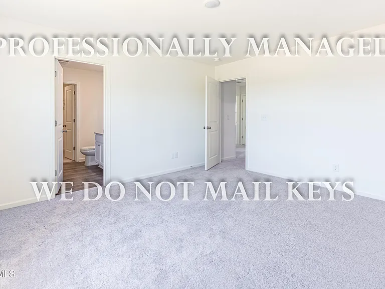 109 Ferry Ct — Photo 13