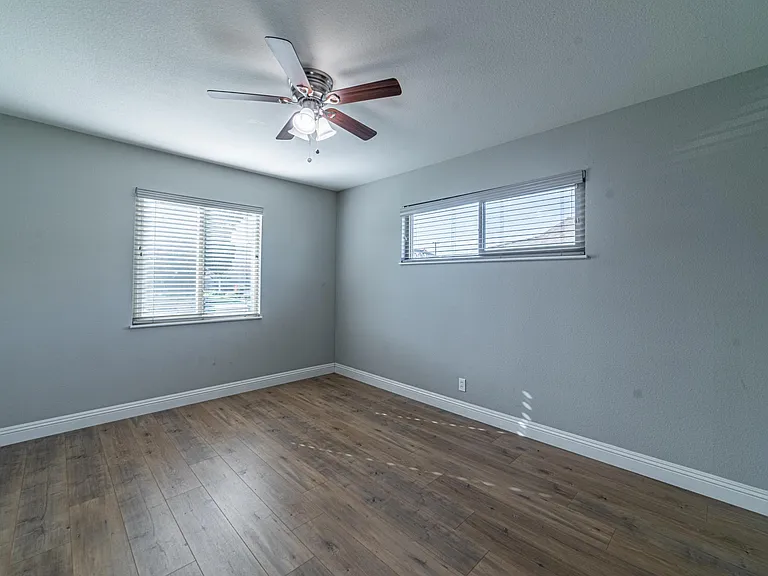 1408 N Buckingham St — Photo 23